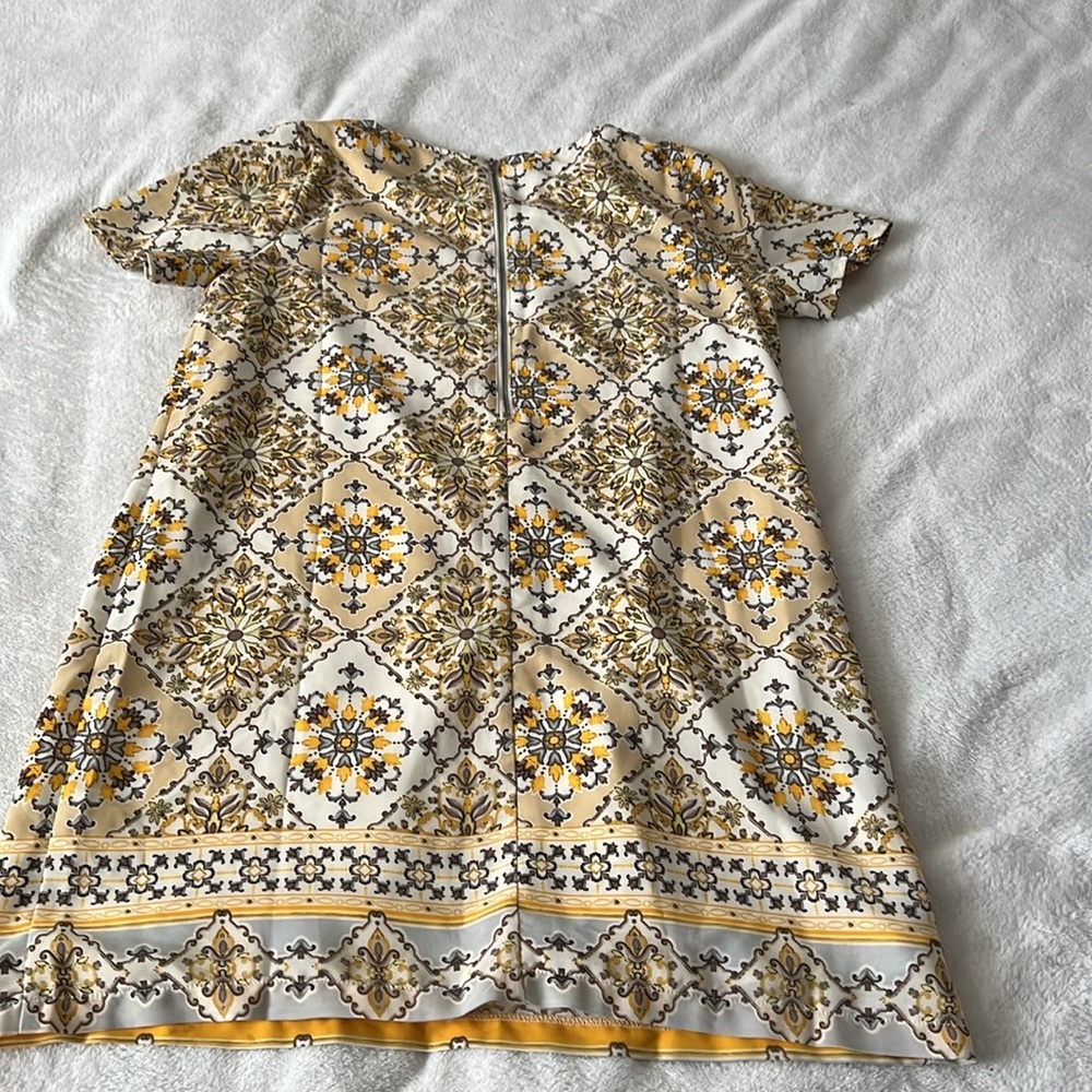 Lulu's Yellow Patterned Dress - Picture 3 of 4